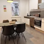 Exclusive 2 Og 1 Mit Balkon In Lage! *