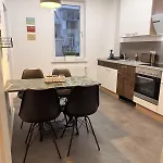 Exclusive 2 Og 1 Mit Balkon In Lage! Апартаменты *