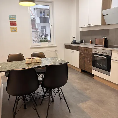Exclusive 2 Og 1 Mit Balkon In Lage! *