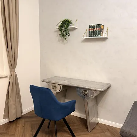 Appartamento Exclusive 2 Og 1 Mit Balkon In Lage! Brema