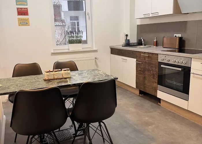 Exclusive 2 Og 1 Mit Balkon In Lage! *