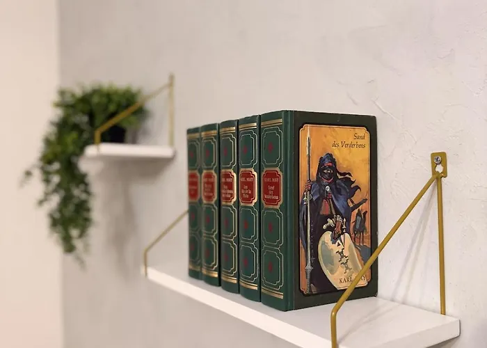 Exclusive 2 Og 1 Mit Balkon In Lage! *